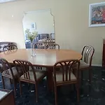 Muy Amplio Departamento En El Centro A Cuadras Del Mar Y Casino